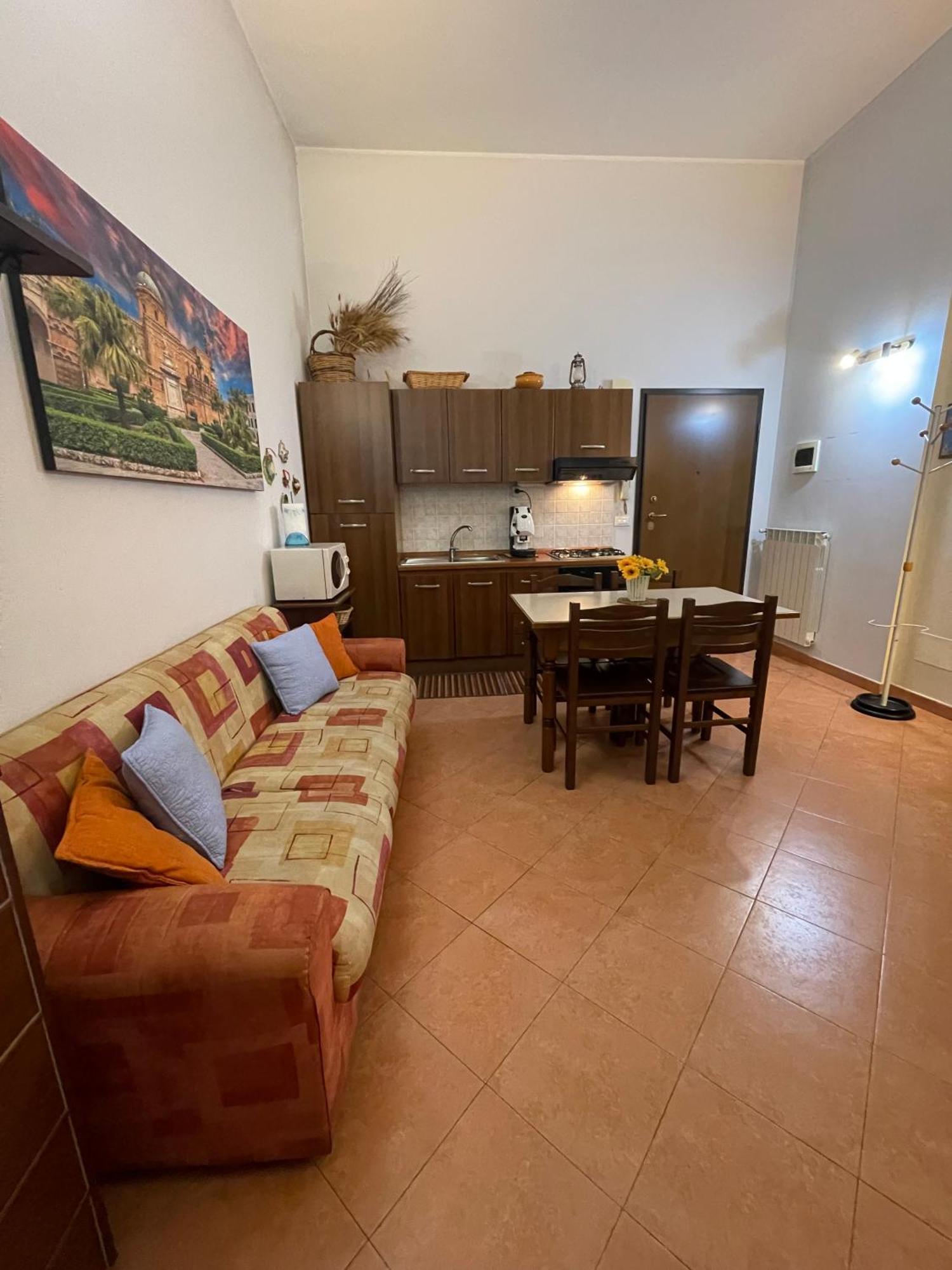 Hola Cathedral House Cadorna Lejlighed Palermo Eksteriør billede